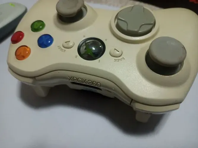 Controle de Xbox 360  original ok sem trocas 