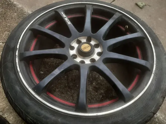Roda aro 17 Gtr Sports Preta fosca com Red line multi furos usadas