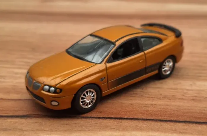 Johnny Lightning Pontiac GTO - Modern Muscle Séries (Loose Com Detalhes*)