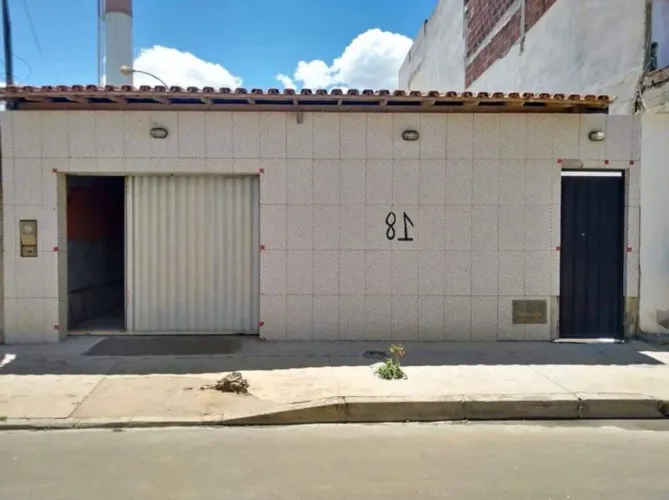 - Casa na cidade operária
