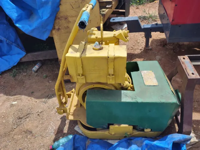 Vendo sapo pra compactação de solo a diesel 