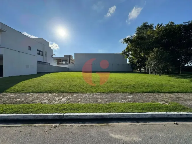 Terreno em condomínio fechado para venda com 711m² no bairro Urbanova