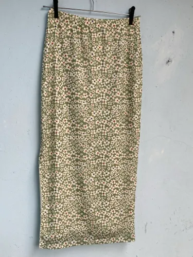 Saia Feminina Verde Claro com Estampa de Flores da Shein, Tam 38(Nova)