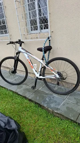 Bicicleta Caloi explorer 10 shimano