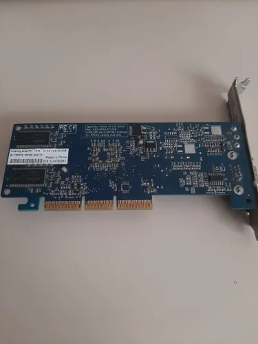 Vendo placa de vídeo (AGP) geforce 5200 128mb ddr1 $60