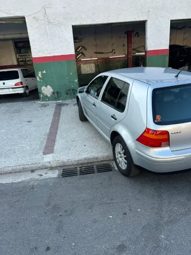 Volkswagen Golf 2.0/ 2.0 MI Flex Comfortline Aut. 2003