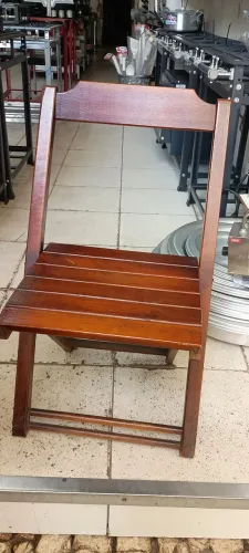 Cadeira de madeira
