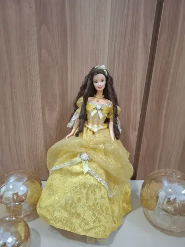 Boneca Barbie Collector- A Bela e a Fera