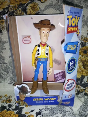Boneco woody toy story