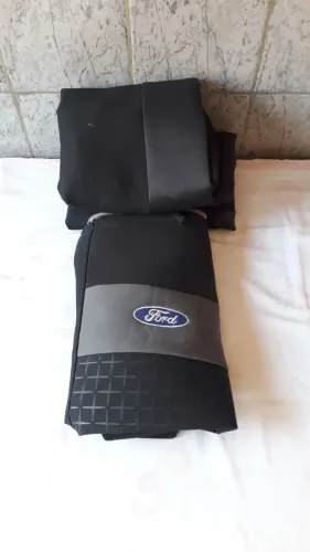 Capa de estofados do Ford ka
