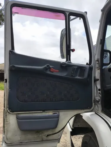 VENDO CAMINHAO TRATOR  MB 1634 -2005/2006 -PROMOCAO PARA VENDER