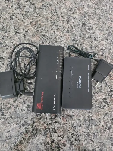 Switch Encore 8 Portas e Switch Intelbras 8 Portas