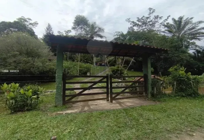 Sítio para Venda em Itaboraí, Agro Brasil (Sambaetiba), 2 dormitórios, 2 suítes, 3 banheir