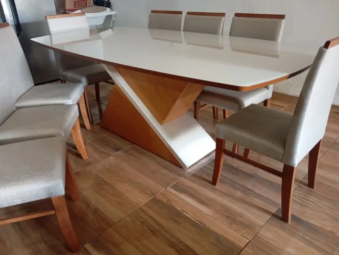 Mesa super resistente completa na madeira  