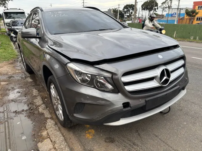 Sucata Mercedes GLA 2016 ( Peças ) 