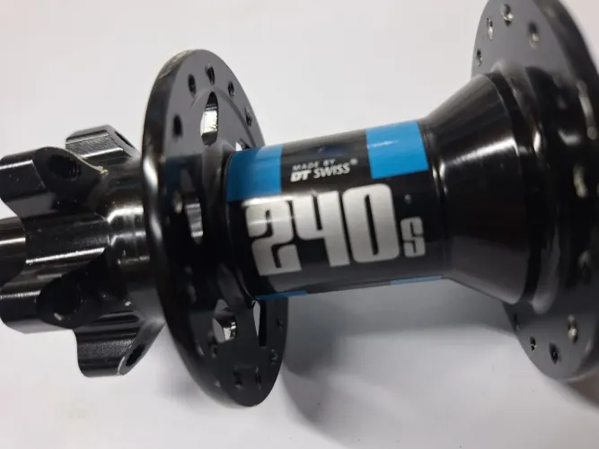 Cubo DT Swiss 240s traseiro 150mm DH