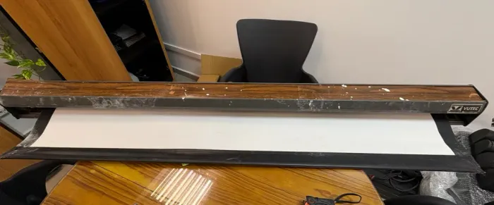 Vendo Tela De Projeção Elétrica 66 Pol 1100v Retrátil Com Controle - para uso em projetor