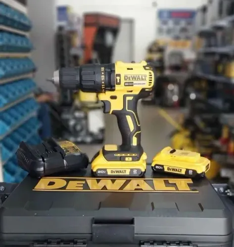 Parafusadeira de impacto 1/2" 13mm Motor Brushless c/2 baterias 20v 2.0Ah DeWalt(Nova)