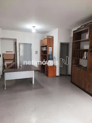Sala Comercial à Venda na Avenida Raja Gabaglia  Estrutura Completa!