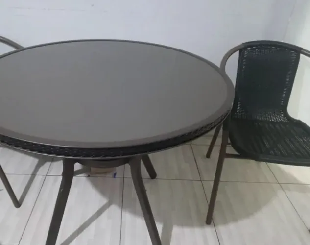 Mesa de Jantar tampão de vidro - 4 lugares