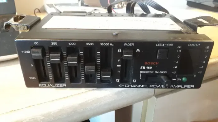 Amplificador Tojo, Amplificador Sony, Toca-fitas Evadin, Rádio automotivo