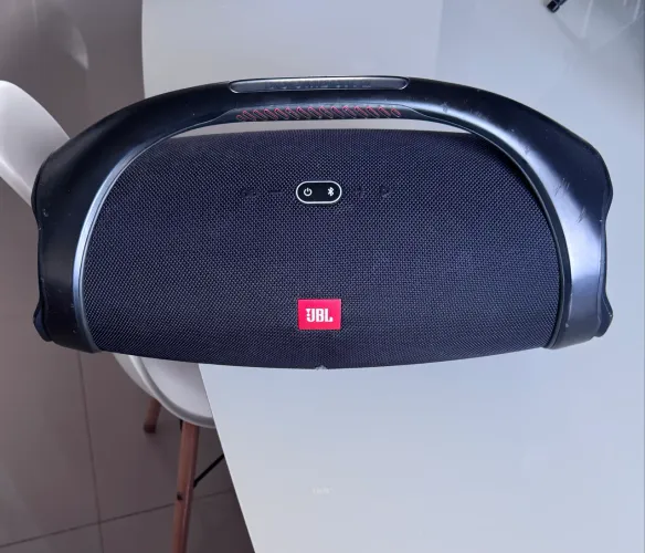 JBL BOOMBOX 2 - otimo estado | Defeito: não carrega 