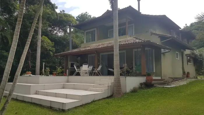 Casa a venda na Praia Mole com 4 Dormitórios