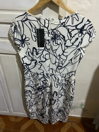 Vestido Branco Floral vestido novo tamanho m estampa linda