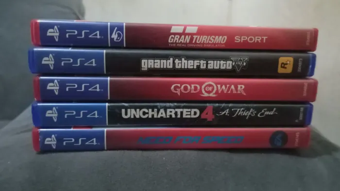 Vendo ps4 slim 1TB 