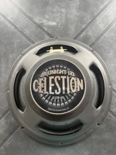 Caixa de Som Celestion Midnight 60 G12N-60 16 Ohm 12?