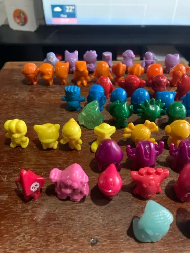 Coleção geloucos Miniaturas Monstrinhos Coloridos