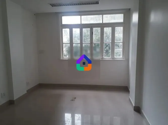 Sala Comercial com 3 Salas no Centro do Rio de Janeiro