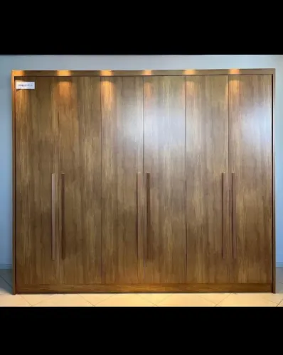 Guarda roupas novos