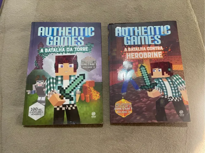 Livros da coleção Authentic Games