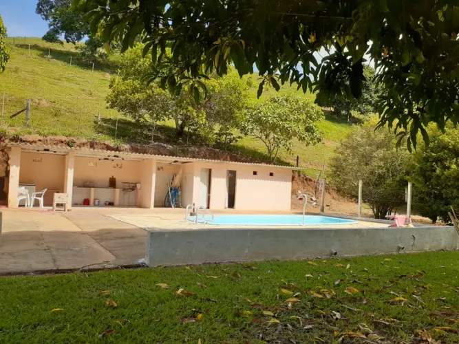 Vendo chácara com açude em laranjal -mg 