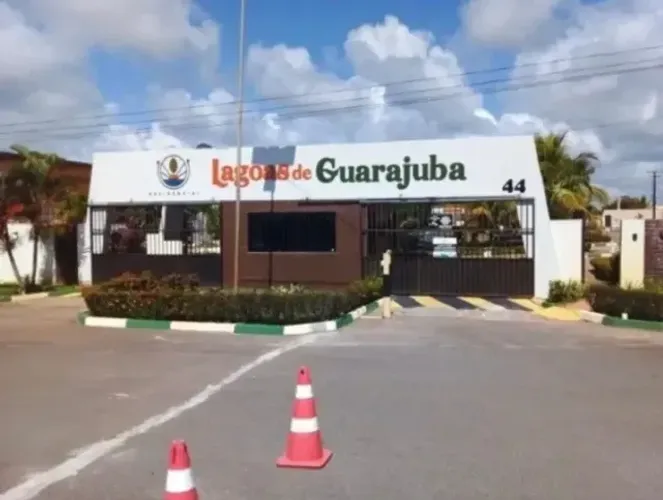 TERRENO CONDOMÍNIO LAGOAS DE GUARAJUBA