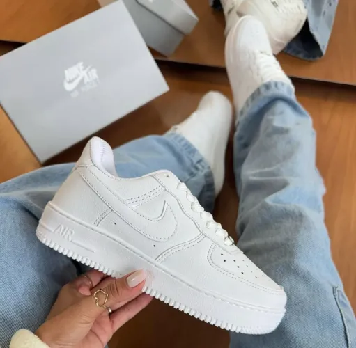 Tênis Nike Air Force 1 branco