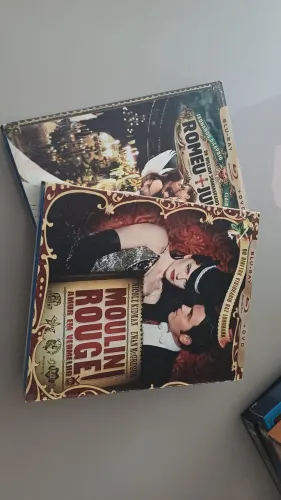 Filmes Blu-Ray: Romeu + Julieta e Moulin Rouge