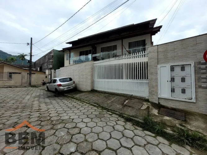 Casa para locação | Fazenda | Localização nobre e conforto