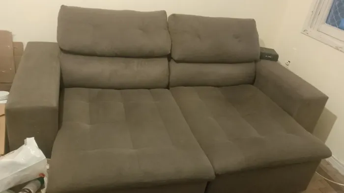 Vendo Sofá retrátil 1ano de uso