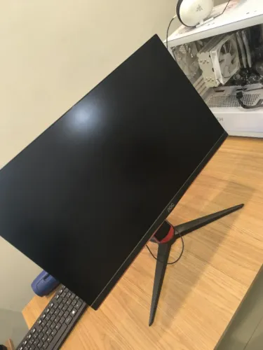 Monitor AOC 24 Pol 144hz