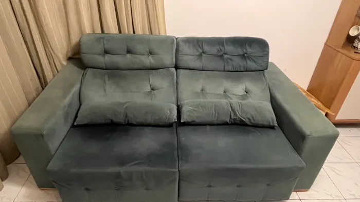 Sofá retrátil e reclinável 