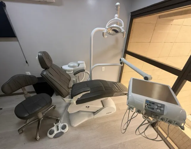 ? Cadeira Odontológica Olsen Siena - Semi?nova, completa!