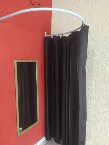 Vendo provador com cortina