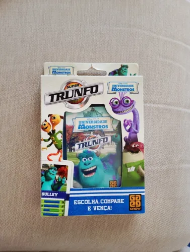 Super Trunfo Monstros S.A.