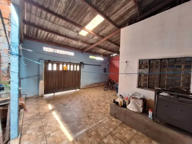 MB - VENDO CASA NA SACRAMENTA!