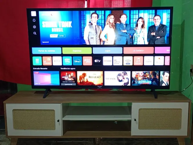 Vendo tv LG 65 polegadas+rack(Tv até 70 polegadas)