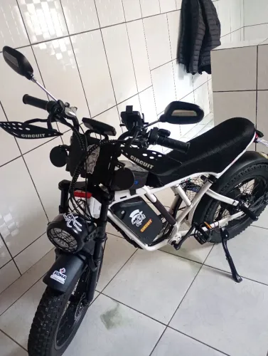 Moto eletrônica