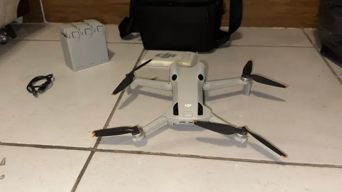 DJI MINI 4 Pro Fly More Combo