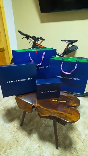 2 caixas 2 sacolas tommy